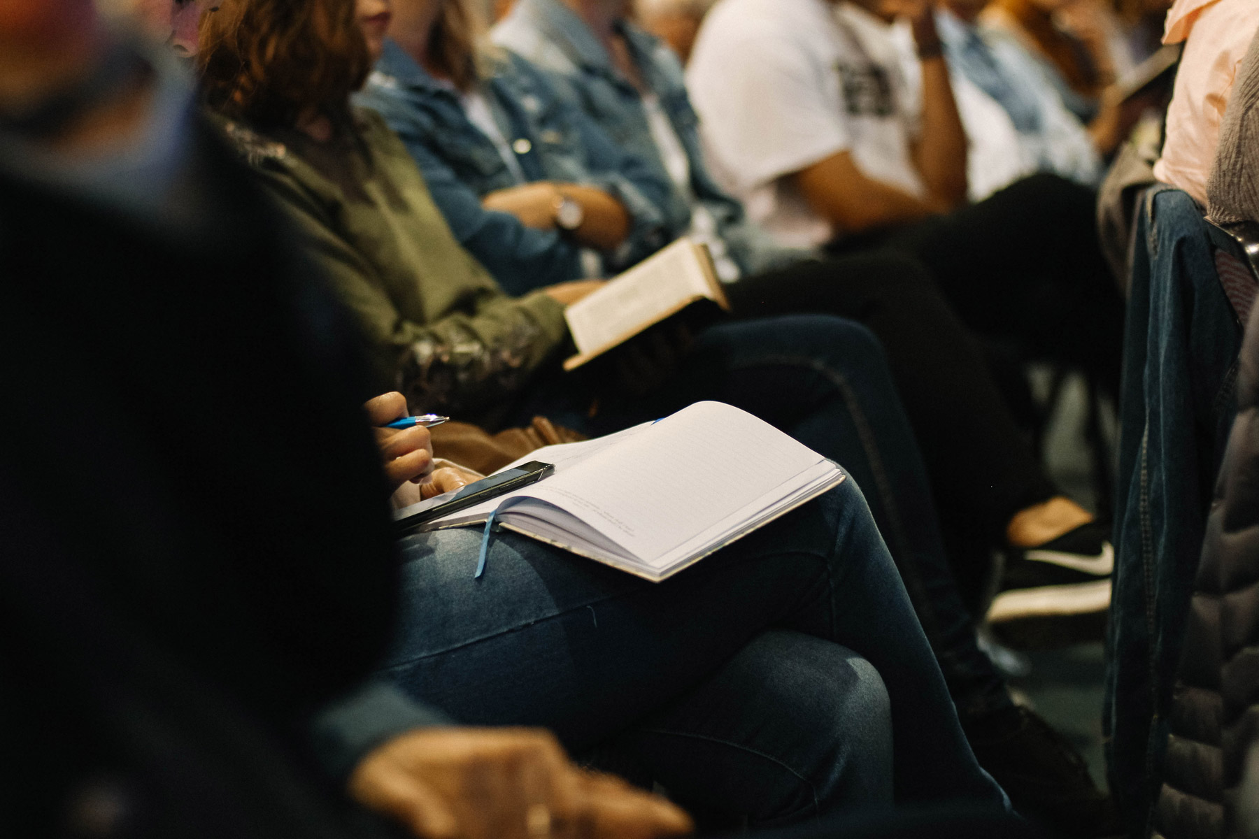 Quakers in Meeting
